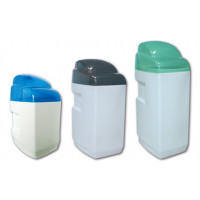 Миникабинет AQUAPRO Cabinet-S-Set<br />
Миникабинет без блока управления  (черная крышка).<br />
Корпус фильтра умягчения без баллона и блока управления внутри.<br />
В корпус помещают засыпной баллон (со смолой) и блок управления и засыпают соль, получа