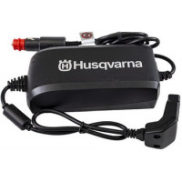 Автомобильное зарядное устройство Husqvarna QC80F. Совместимо со всей техникой Husqvarna и подходит для всех типов аккумуляторов.
